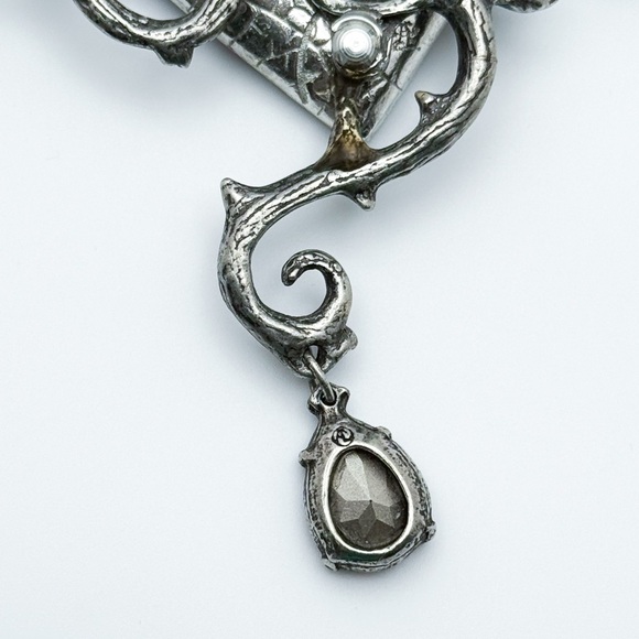 ❤️Alchemy of England The Blood Rose Gothic Red Heart Pendant Necklace - Picture 10 of 14